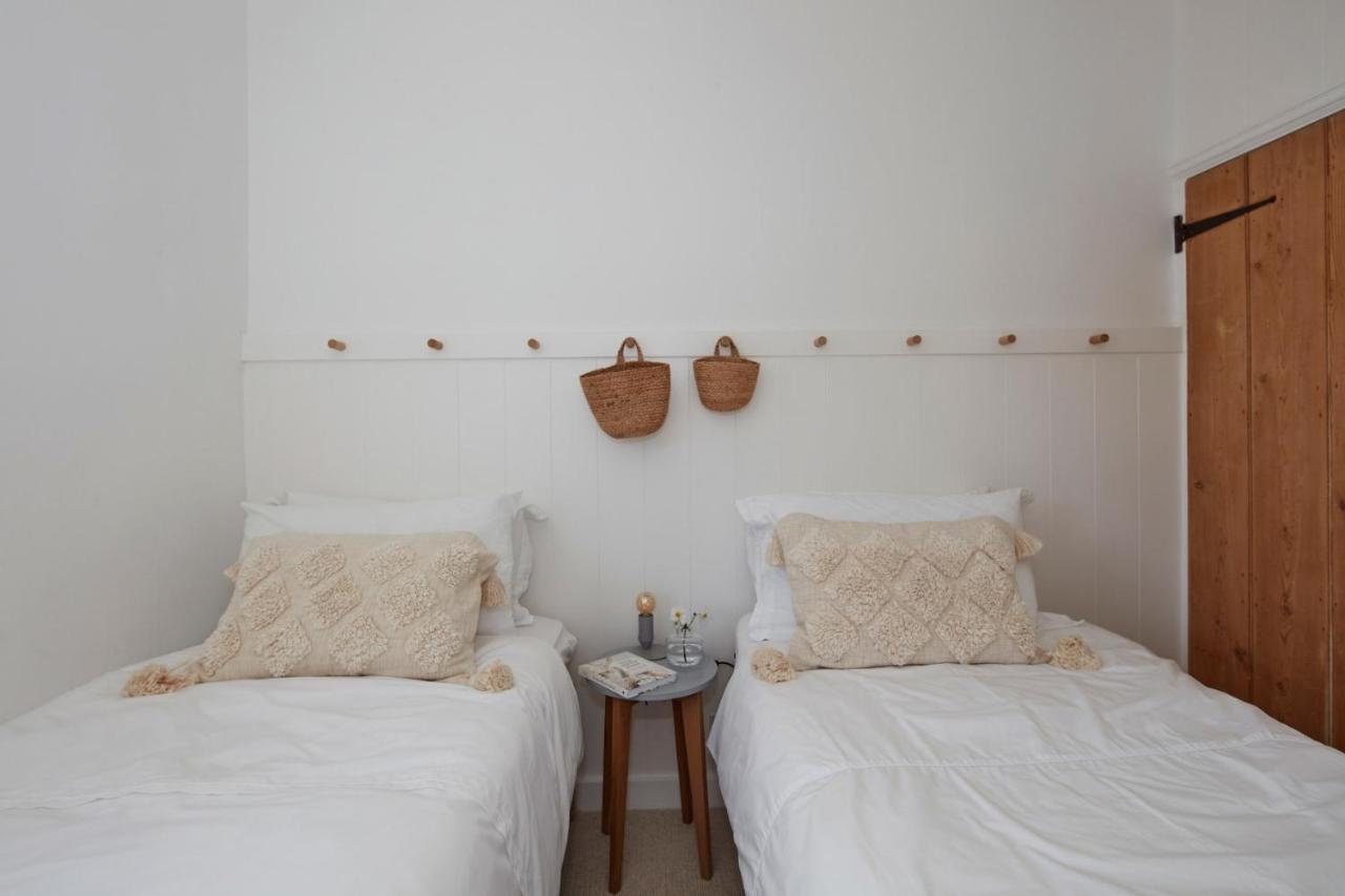 A Cool Coastal Retreat On Kingsdown Beach - The White House Villa Deal Exterior foto