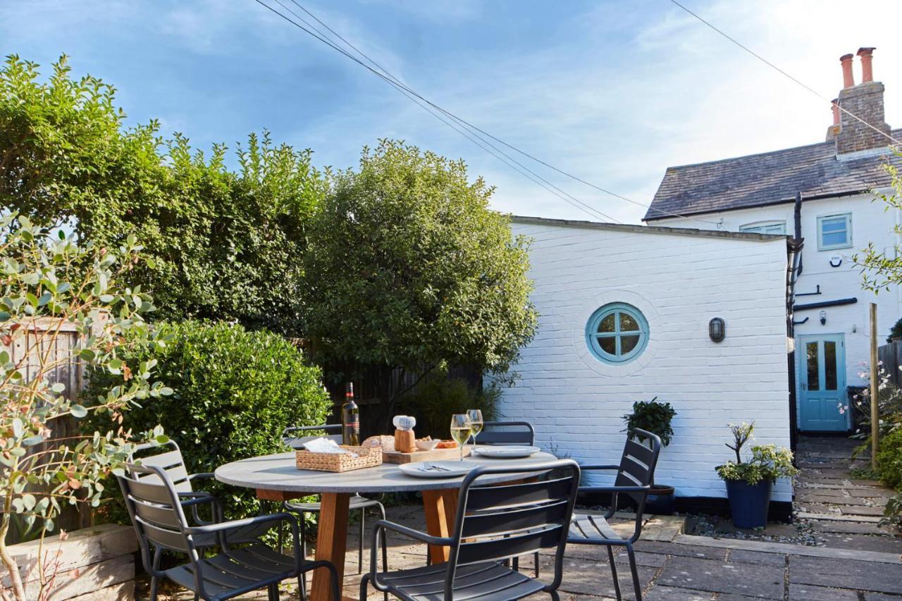 A Cool Coastal Retreat On Kingsdown Beach - The White House Villa Deal Exterior foto